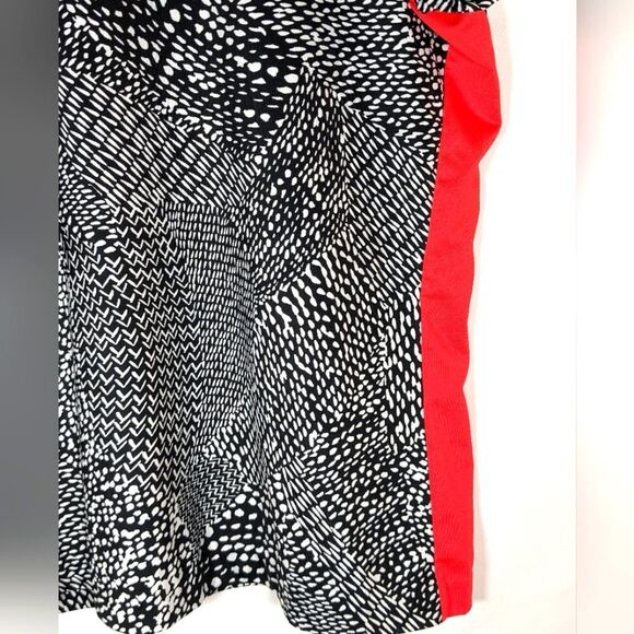 Tail Short Sleeve Golf Shirt With Half Zip, Black & White With Red Trim Size M - Picture 3 of 7